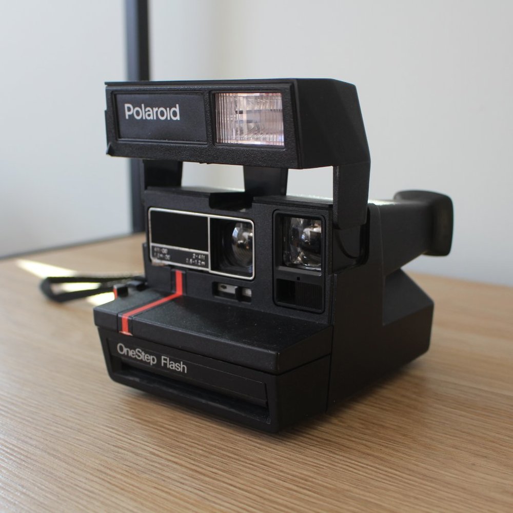 Polaroid OneStep Flash Camera - Picture 3 of 3